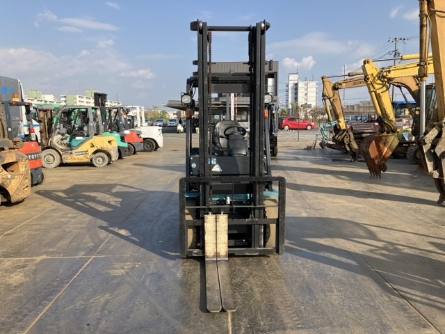 Xe nâng dầu Nhật Bãi 2.5T SUMITOMO model 11FD25PAXIII24D 19