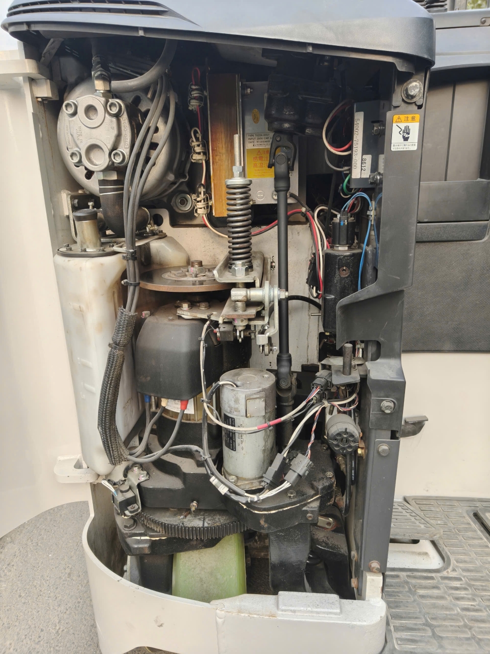 1. Xe nâng điện cũ đứng lái 1.5T NICHIYU FBRMAW15 SX 2020 4