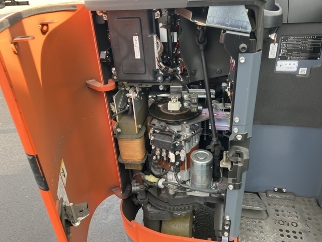 Xe nâng điện cũ đứng lái 1.3T TOYOTA 8FBRK13 9