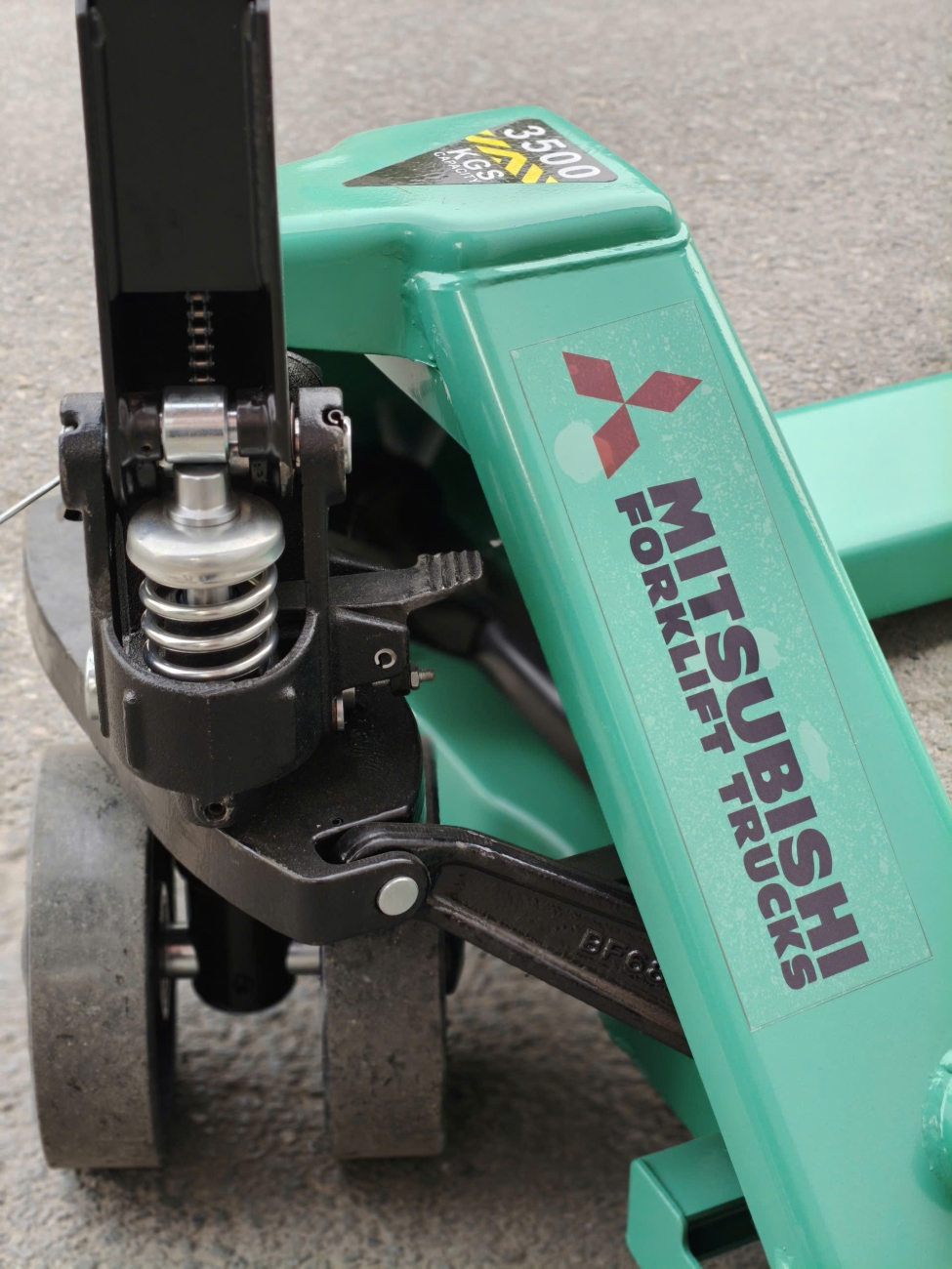 Xe nâng tay 2,5T; 3,0T; 3,5T; 5,0T hiệu Mitsubishi 10